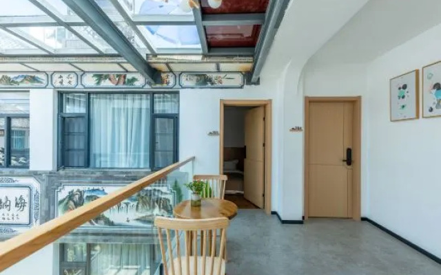 Shuyi Courtyard (Dali Ancient City South Gate Bed linen Factory Art Area Branch) – Hotel Rooms – Dali