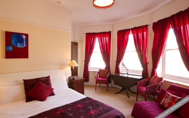 The Guesthouse East