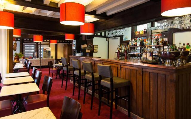 hotelImage