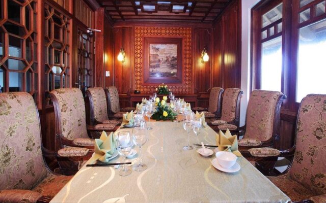 Sun Spa Resort & Villas