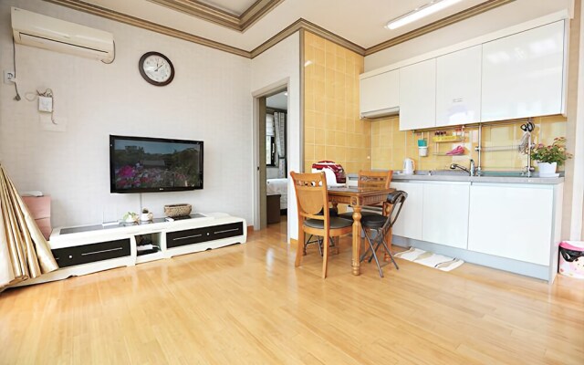 Ganghwa Rulru Ralra Pension