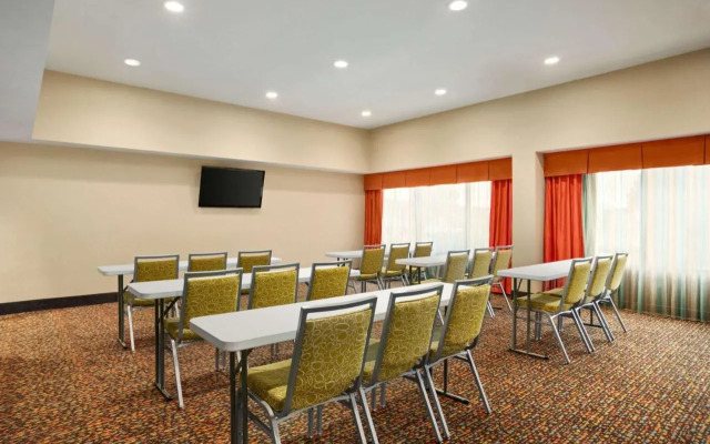 Days Inn Richmond/Chesterfield Towne Center Mall