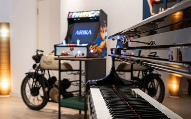 Exquisite 2400sqft 3 Bed Brick Lane Pad