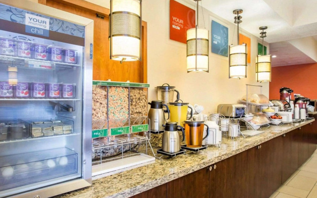 Comfort Suites