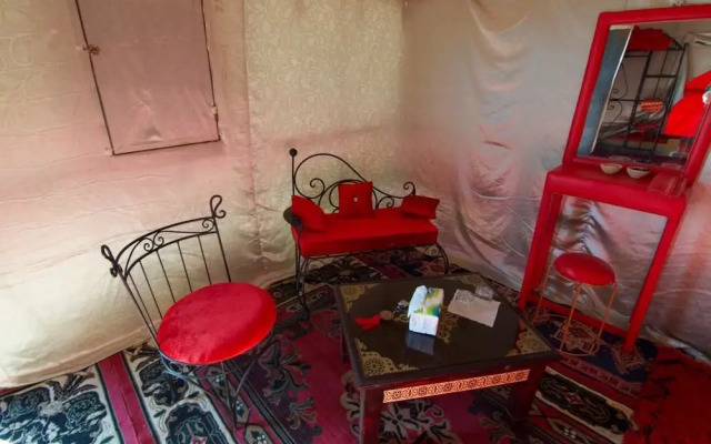 Bivouac Les Touareg Chez Bachir