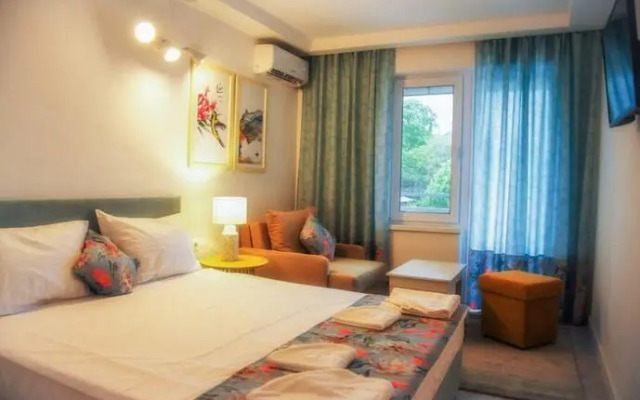 Spring Holiday Resort