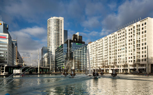 Holiday Inn Express Rotterdam - Central Station by IHG