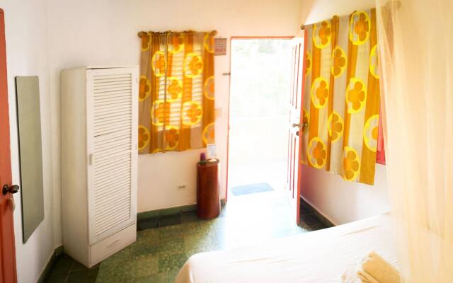 Casa Delfin Guest House