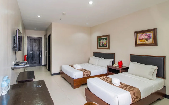 Main Hotel & Suites