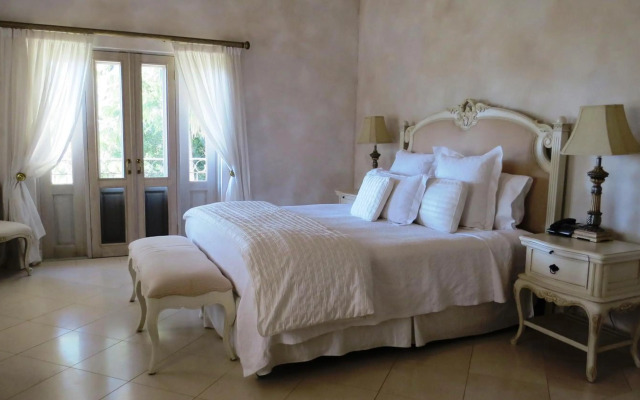 Victoria's at Ewingsdale