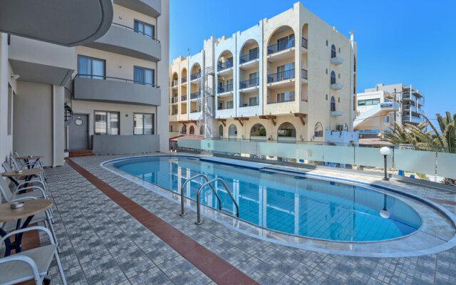 Icarus Suites &  Apartments