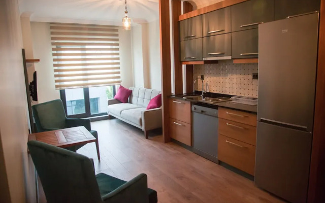 Ceneviz Suit Hotel