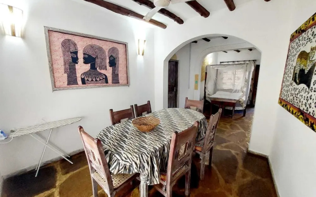 Marine Holiday House- Bed & Breakfast
