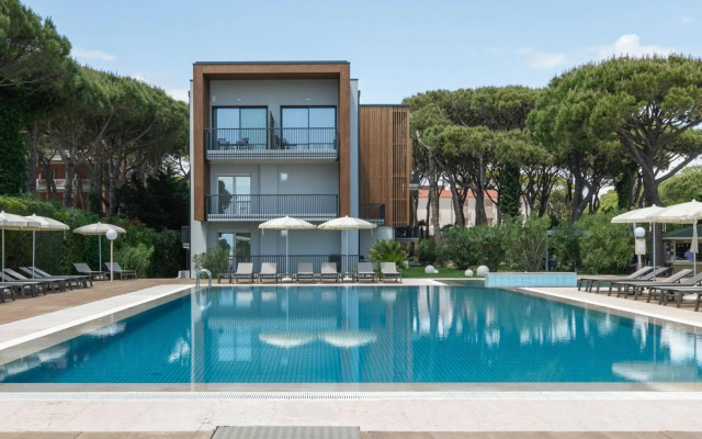 Hotel & Resort Gallia