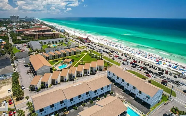 Costa Vista Townhouse #9