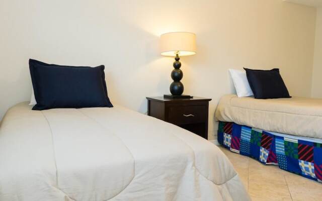 Palm Cay 5