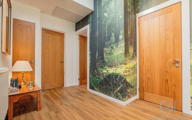Host Stay Little Highlands