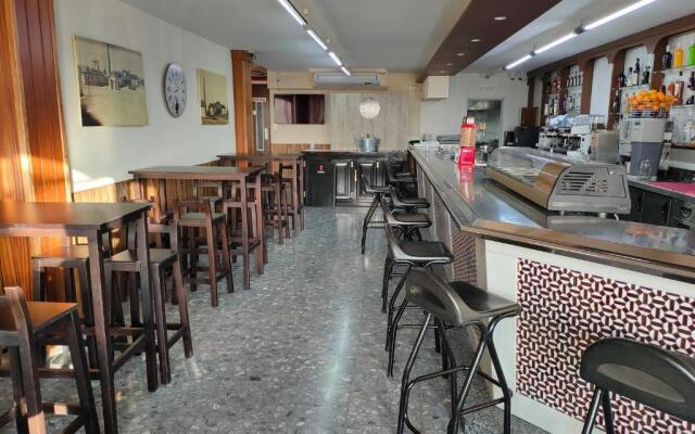 Hostal Efebo 24H