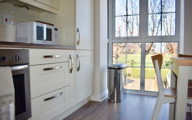 Modern & Renovated 2 Bedroom Flat in Rathmines