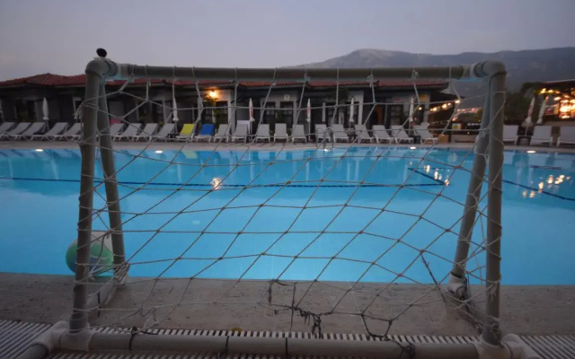 Hisar Holiday Club