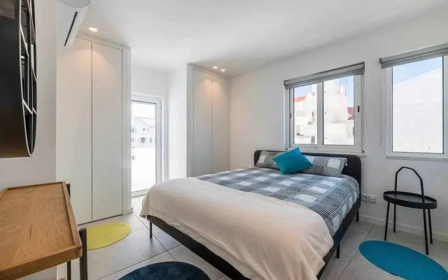 Central Town 2-bedroom Luxury Apartment Albufeira