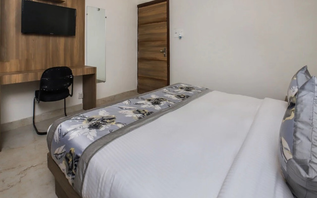 OYO 22235 Mint Residency
