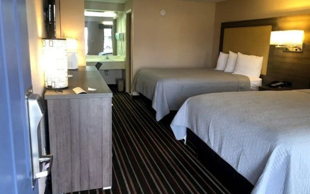 Legacy Inn Sumner