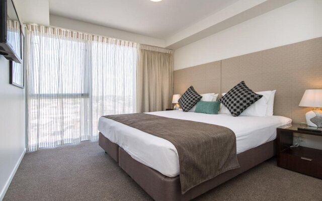 Empire Apartment Hotel