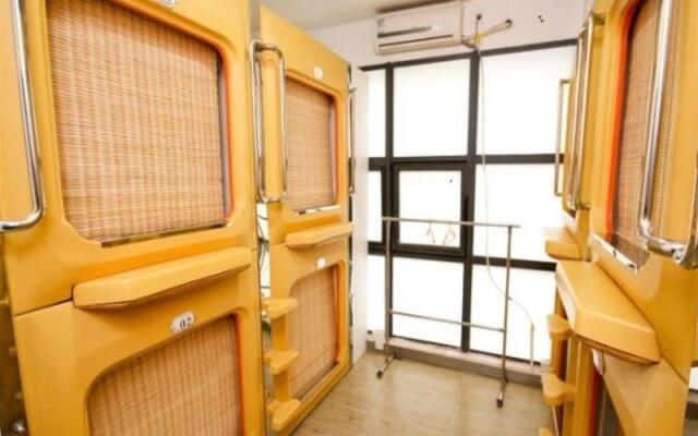 Xian Capsule Hotel