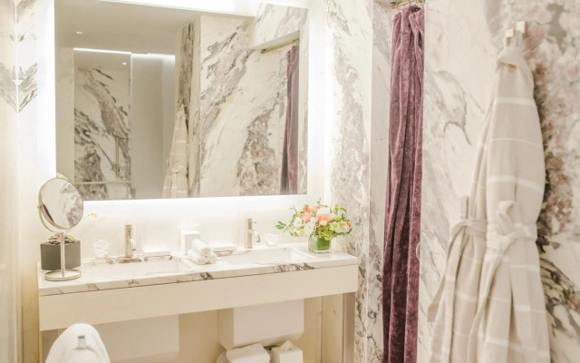 The Knickerbocker Hotel