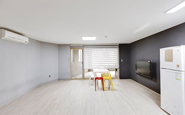 Busan Dallo Dali Pension