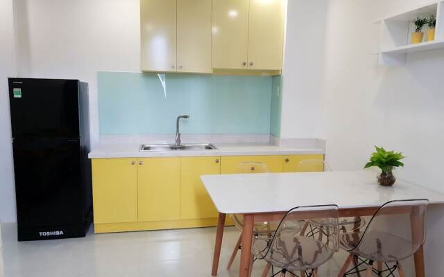 OYO 731 Yelo Hostel & Cafe