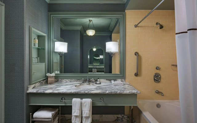 Hotel ICON Autograph Collection by Marriott