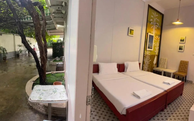 Rajata Hotel