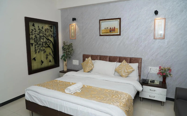 Marshall the grand – Guest Rooms – Ahmedabad