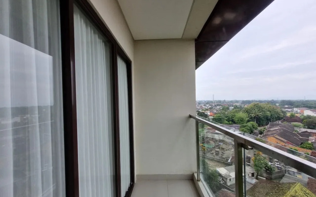 Simply Look 1Br Apartment Patraland Amarta