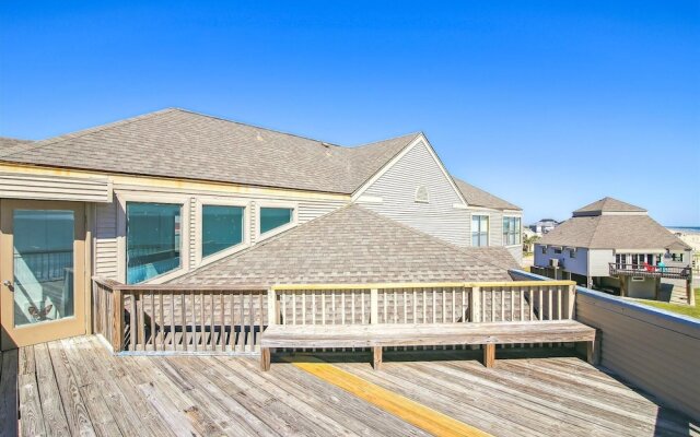 Pirates' Beach Retreat