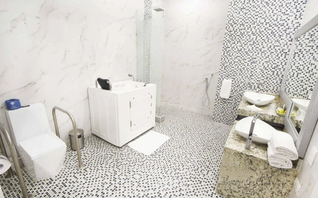 Punta Diamante Premium Hotel