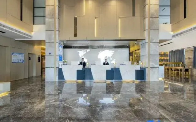 Kyriad Hotel (Xiayi County Keyun Zongzhan Kongzu Zhongzhuan)