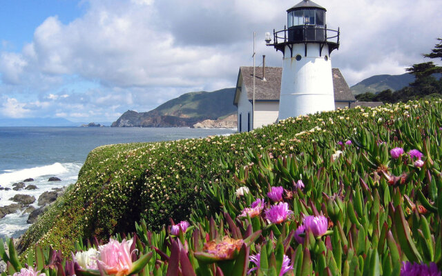 HI Point Montara Lighthouse Hostel