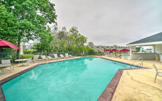 Paddleboards, Life Vests: Lake Conroe Getaway!