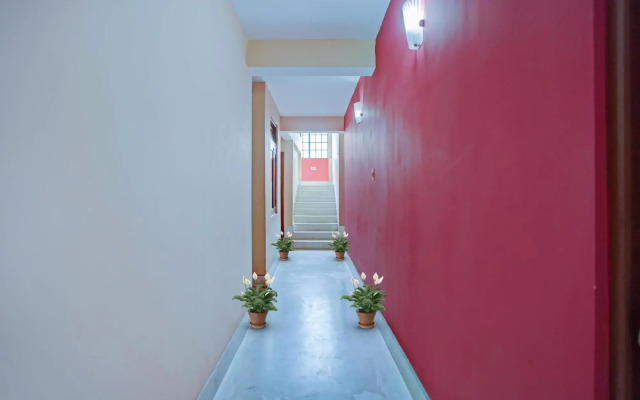 Capital O 89101 Hotel Himsikha