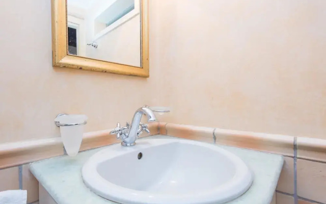 RSH Trevi Fountain Apartment 2