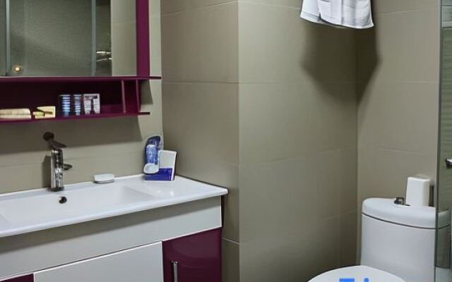 Ji Hotel Hangzhou Binjiang Jiangling Road Metro Station