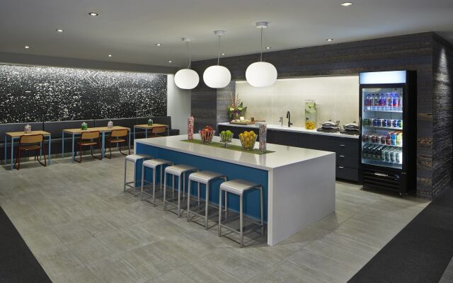 Aloft Seattle Redmond