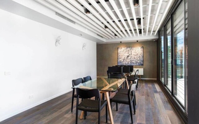 DreamHost Apartments at Carlson View