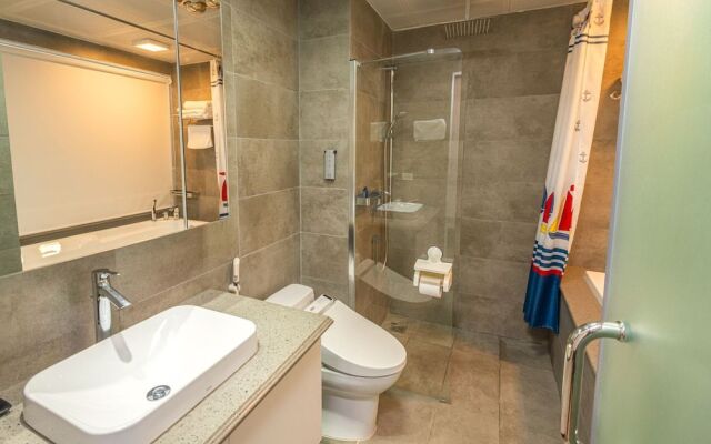 OYO 1042 Cozy Select Luxury Apartments