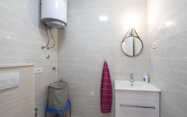 Beautiful Home in Povlja With Wifi and 3 Bedrooms