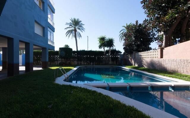 Apartamento en 1era linea mar con terraza de 25m2