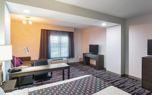 La Quinta Inn & Suites by Wyndham Dallas - Wylie